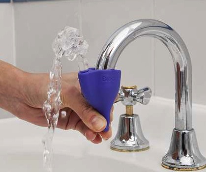\"tapi-squeeze-drink-fountain.jpeg\"